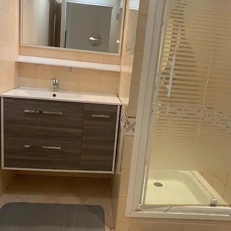 Apartment Beautiful 36m2 & 50m2 Terrace