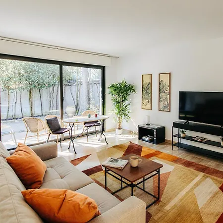 Beautiful 36m2 & 50m2 Terrace 公寓 戛纳